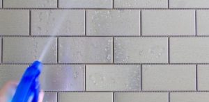 banyoda oluşan kireç lekeleri nasıl engellenir