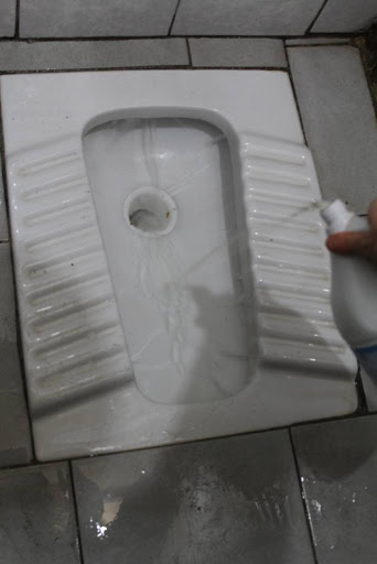 alaturka tuvalet nasıl temizlenir